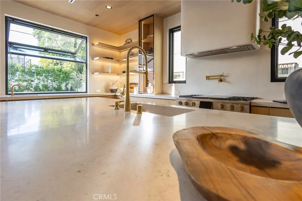 Additional image 50 of 5205 Etiwanda, Tarzana, CA 91356