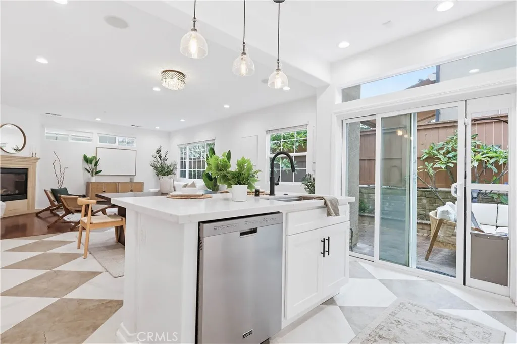 Additional image 43 of 9022 S Calvin Way, Inglewood, CA 90305