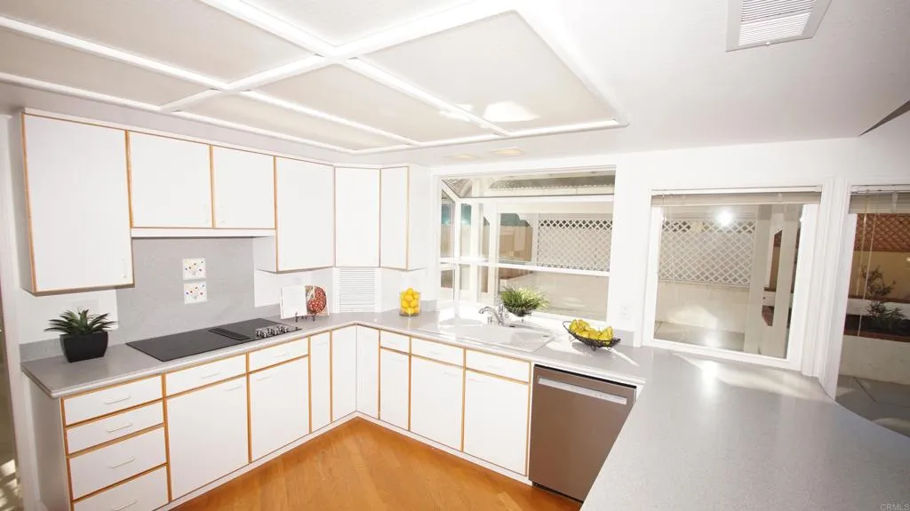 Additional image 86 of 4955 Corlita Court, San Diego, CA 92122