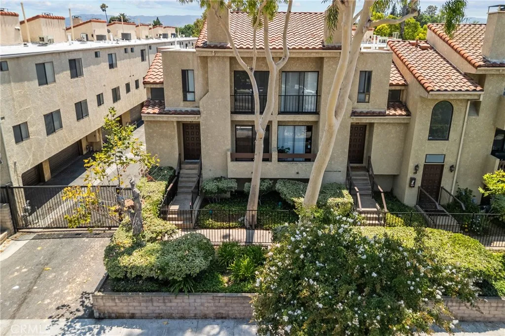 Additional image 45 of 18958 Sherman Way Unit 17, Reseda, CA 91335