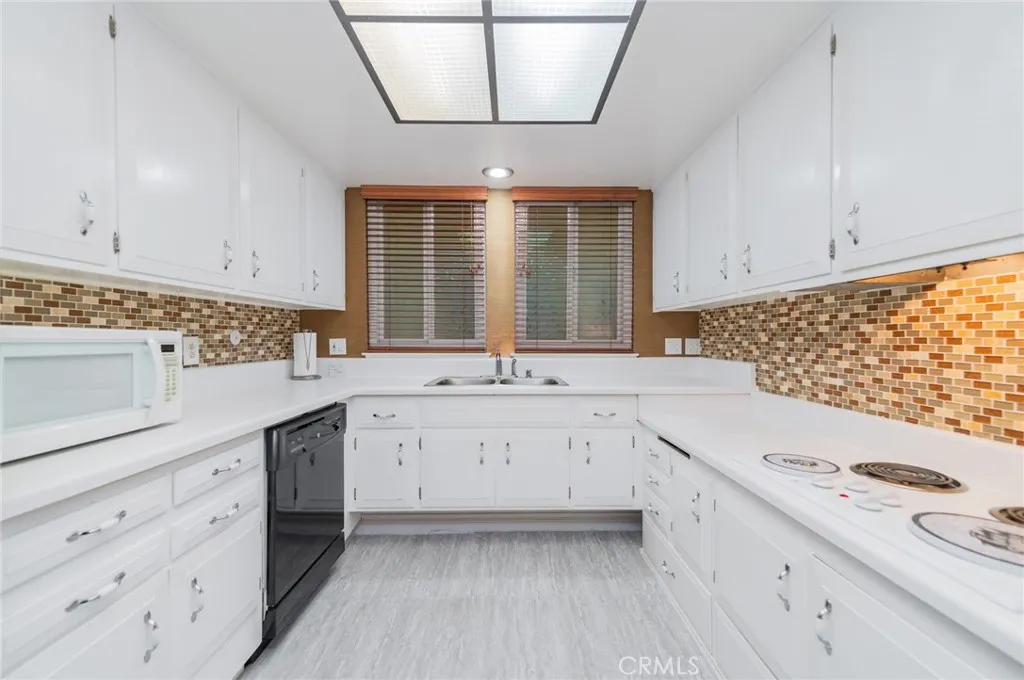 Additional image 25 of 40 Calle Aragon #P, Laguna Woods, CA 92637