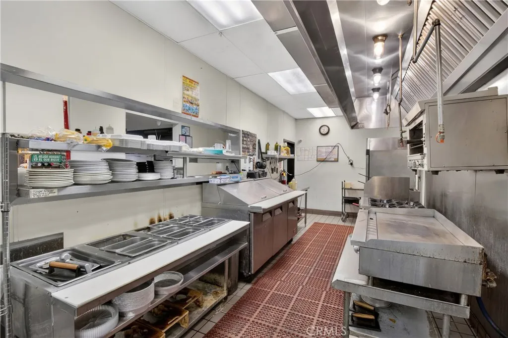 Additional image 41 of 2363 California Avenue Unit 105, Corona, CA 92881