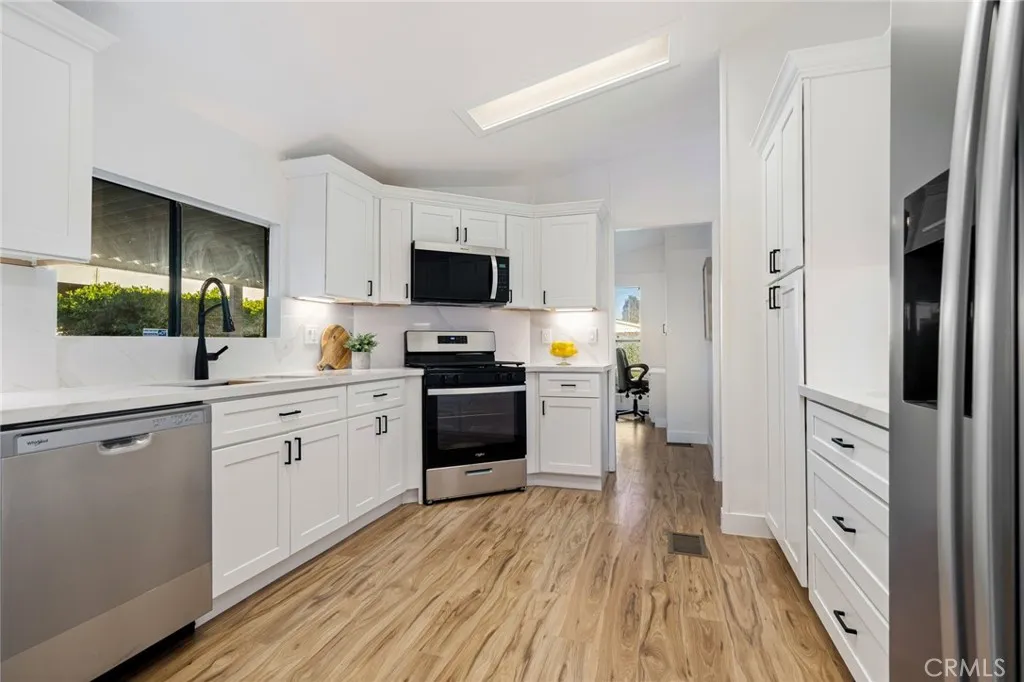 Additional image 18 of 73450 Country Club Dr Unit 79, Palm Desert, CA 92260