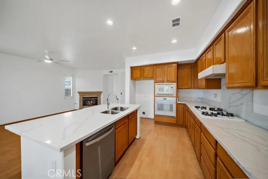 Additional image 5 of 31274 Sunningdale Dr, Temecula, CA 92591