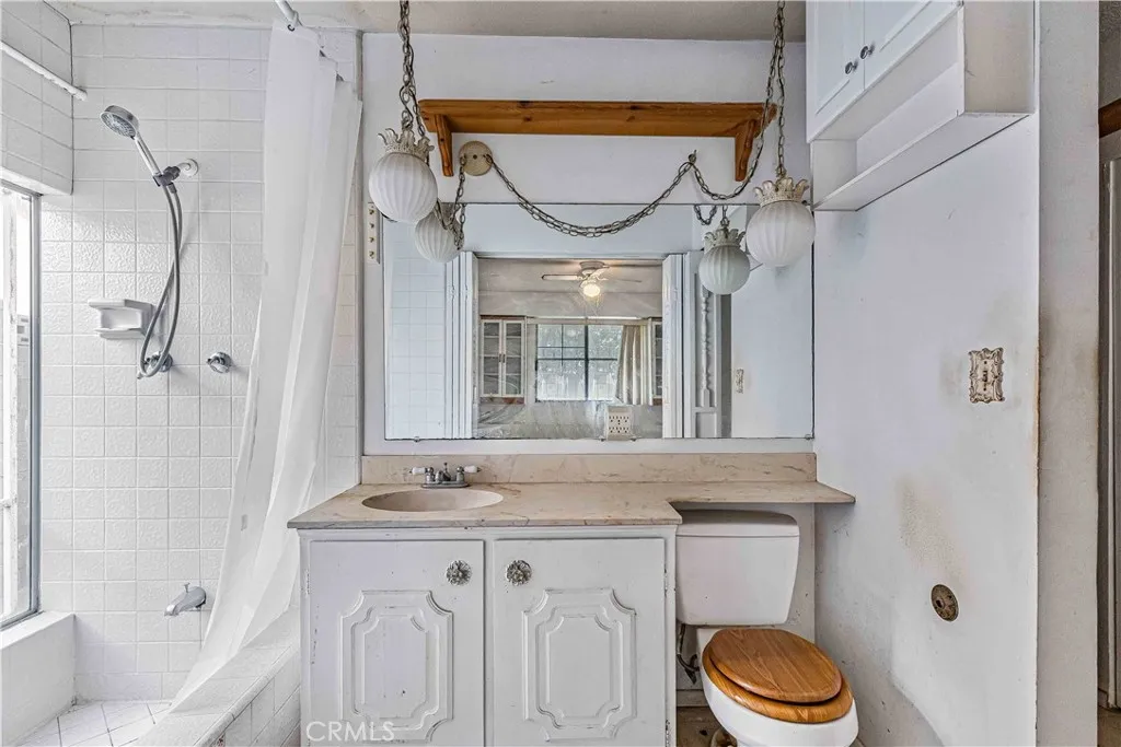 Additional image 45 of 725 S Flintridge Dr, Santa Ana, CA 92704