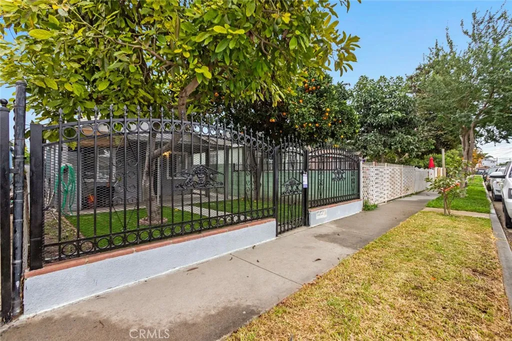 Additional image 2 of 13202 S Penrose Ave, Compton, CA 90222