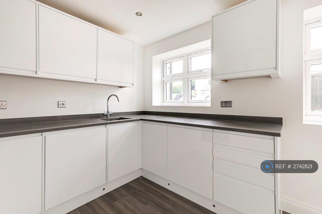 房产图片 9 - Hatfield Roe Green Close, AL10