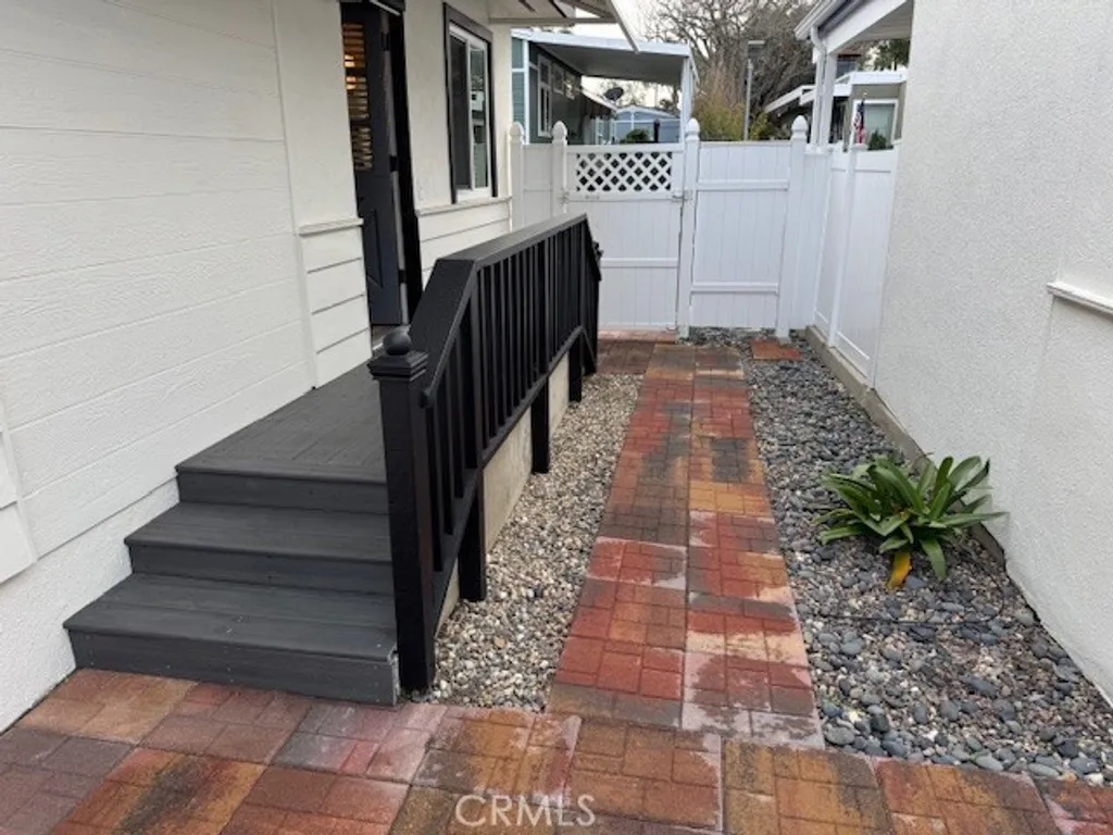 Additional image 18 of 94 Yorktown, Newport Beach, CA 92660