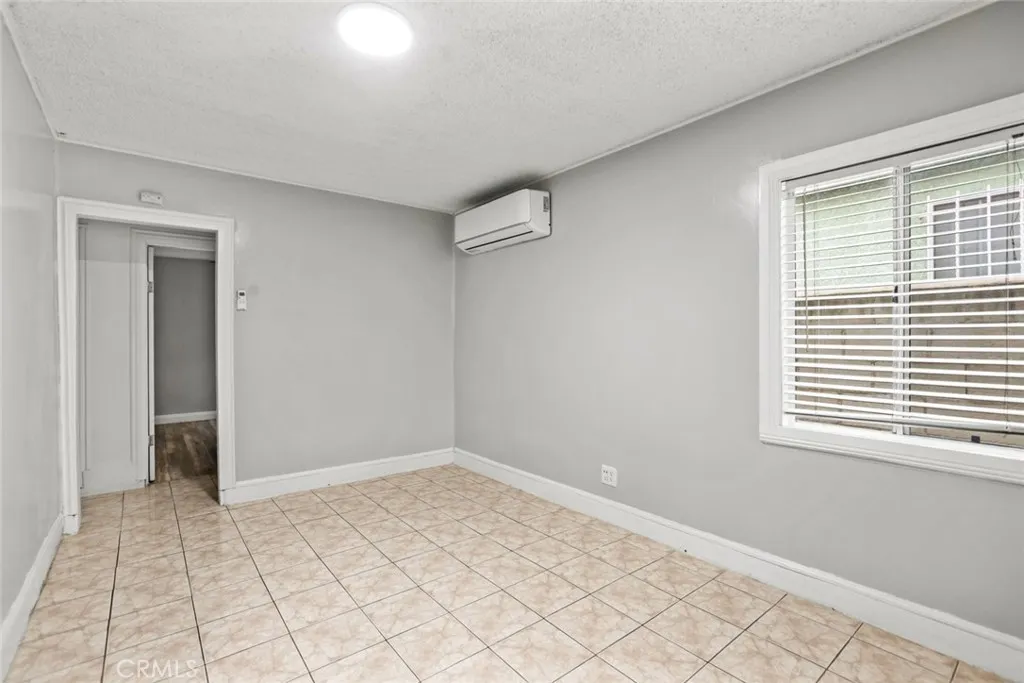 Additional image 8 of 13202 S Penrose Ave, Compton, CA 90222