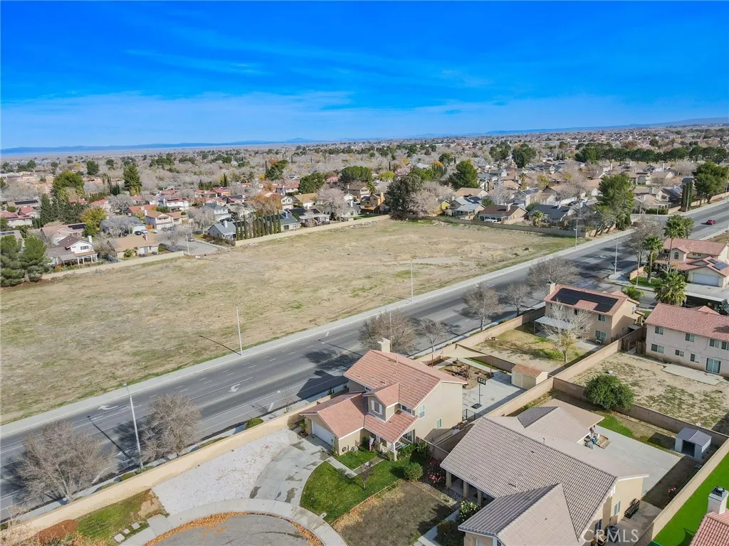 Additional image 38 of 43956 Gillan Avenue, Lancaster, CA 93535