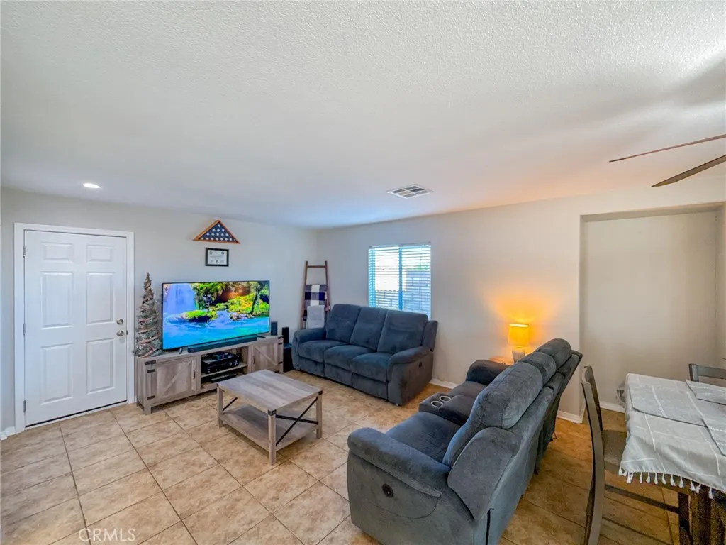 Additional image 61 of 43956 Gillan Avenue, Lancaster, CA 93535