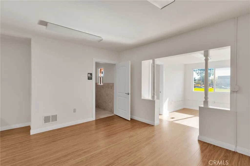 Additional image 16 of 943 W Holt Boulevard, Ontario, CA 91762