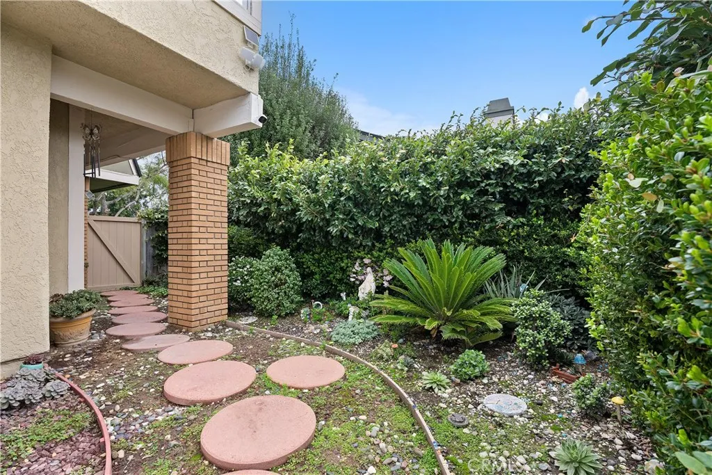 Additional image 76 of 16 E Yale Loop #28, Irvine, CA 92604