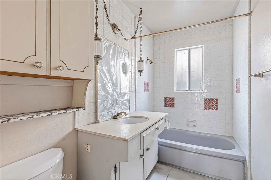 Additional image 46 of 725 S Flintridge Dr, Santa Ana, CA 92704