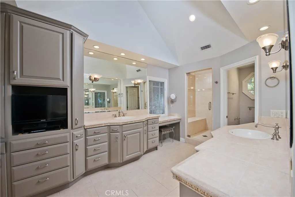 Additional image 23 of 22757 Plummer Street, Chatsworth, CA 91311