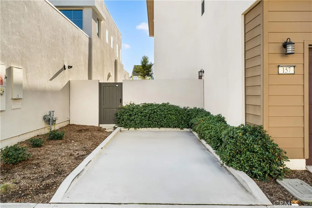 Additional image 62 of 157 Scale, Irvine, CA 92618