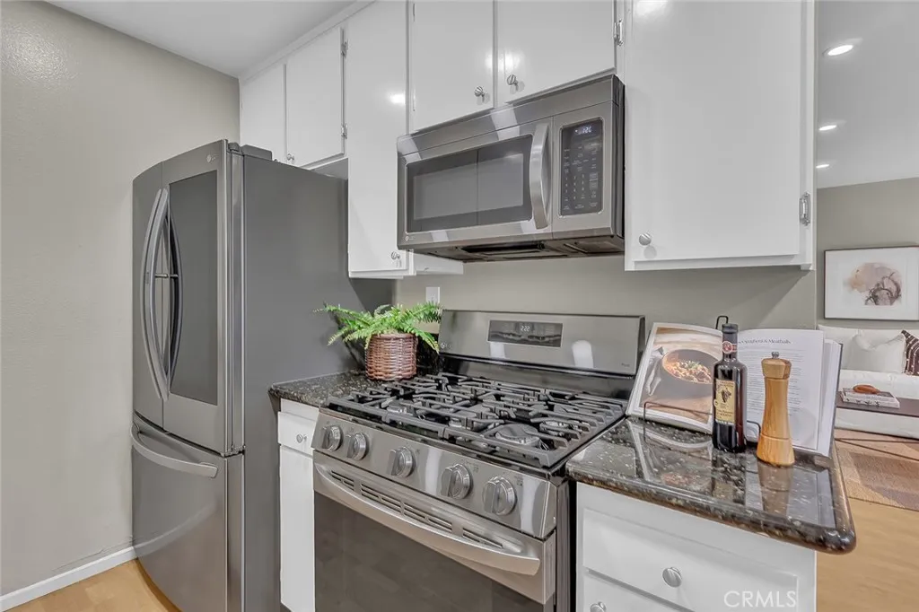 Additional image 11 of 3907 La Crescenta Avenue Unit 208, La Crescenta, CA 91214