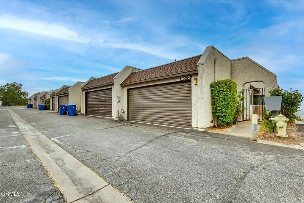 Additional image 3 of 15550 Crestview Lane Unit 50, Granada Hills, CA 91344