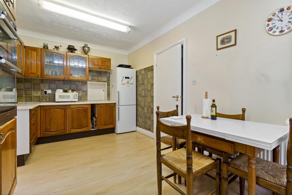 Additional image 8 of Chelwood Avenue, Goring-By-Sea, Worthing