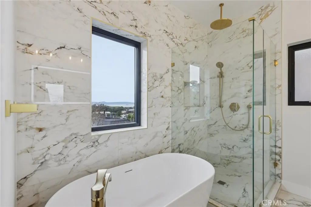 Additional image 112 of 526 Klamath Street, Brisbane, CA 94005