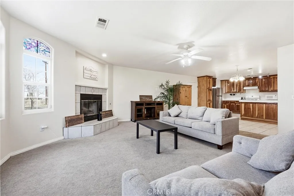 Additional image 6 of 38056 90th St E, Littlerock, CA 93543