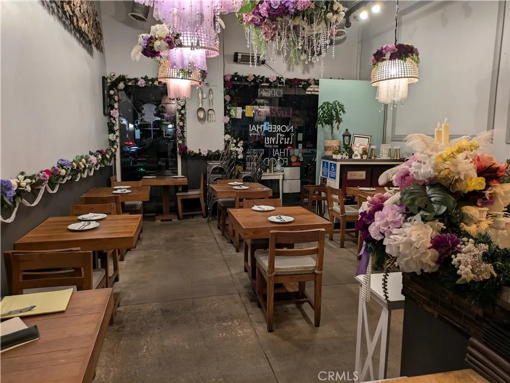 Additional image 3 of 7669 Beverly Boulevard, West Hollywood, CA 90036