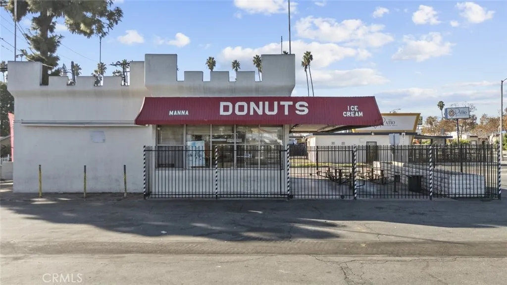 Additional image 3 of 600 E Holt Avenue, Pomona, CA 91767