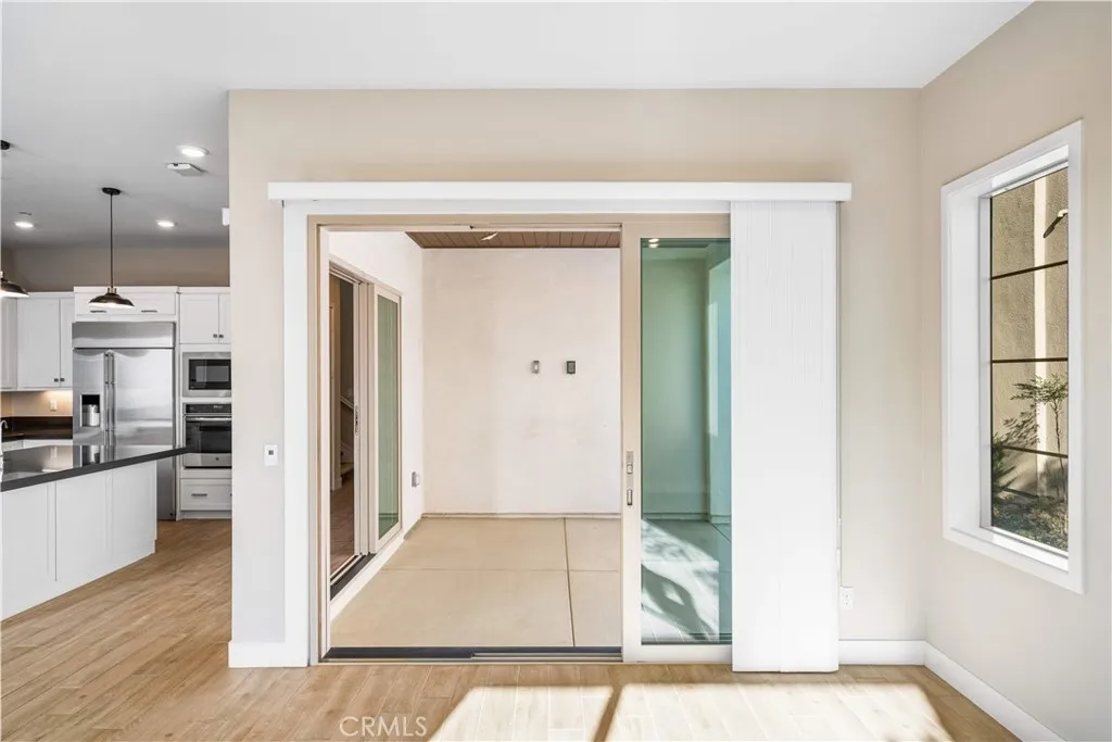 Additional image 17 of 157 Scale, Irvine, CA 92618