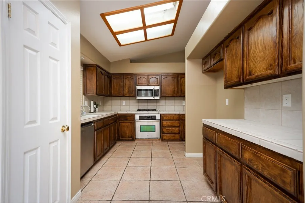 Additional image 39 of 5506 Seasons Dr, Bakersfield, CA 93313