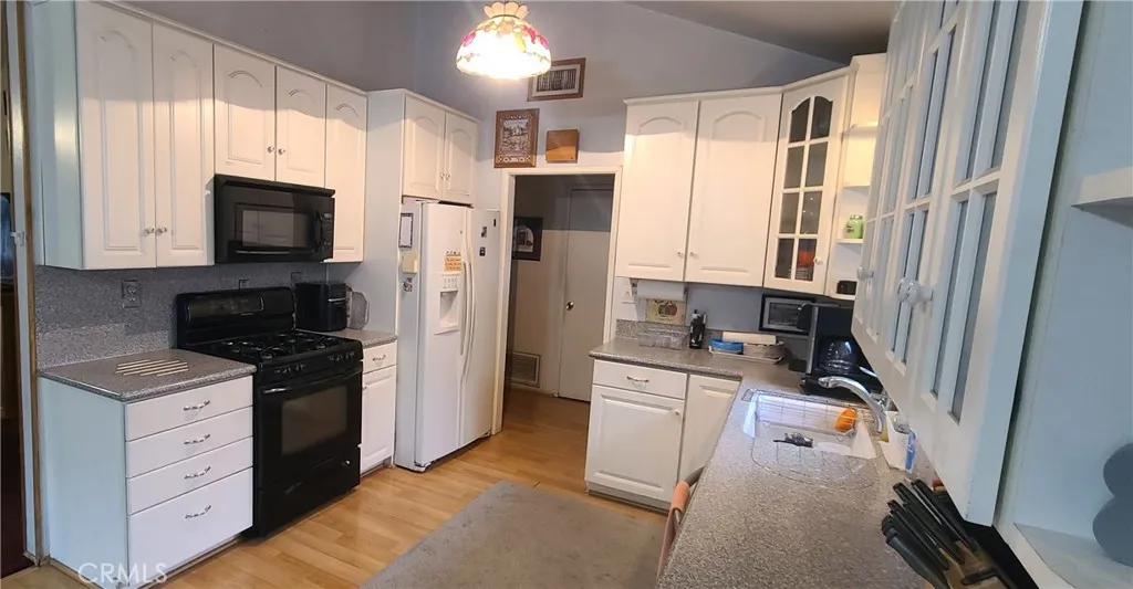 Additional image 7 of 22104 Alamogordo Rd, Saugus, CA 91350