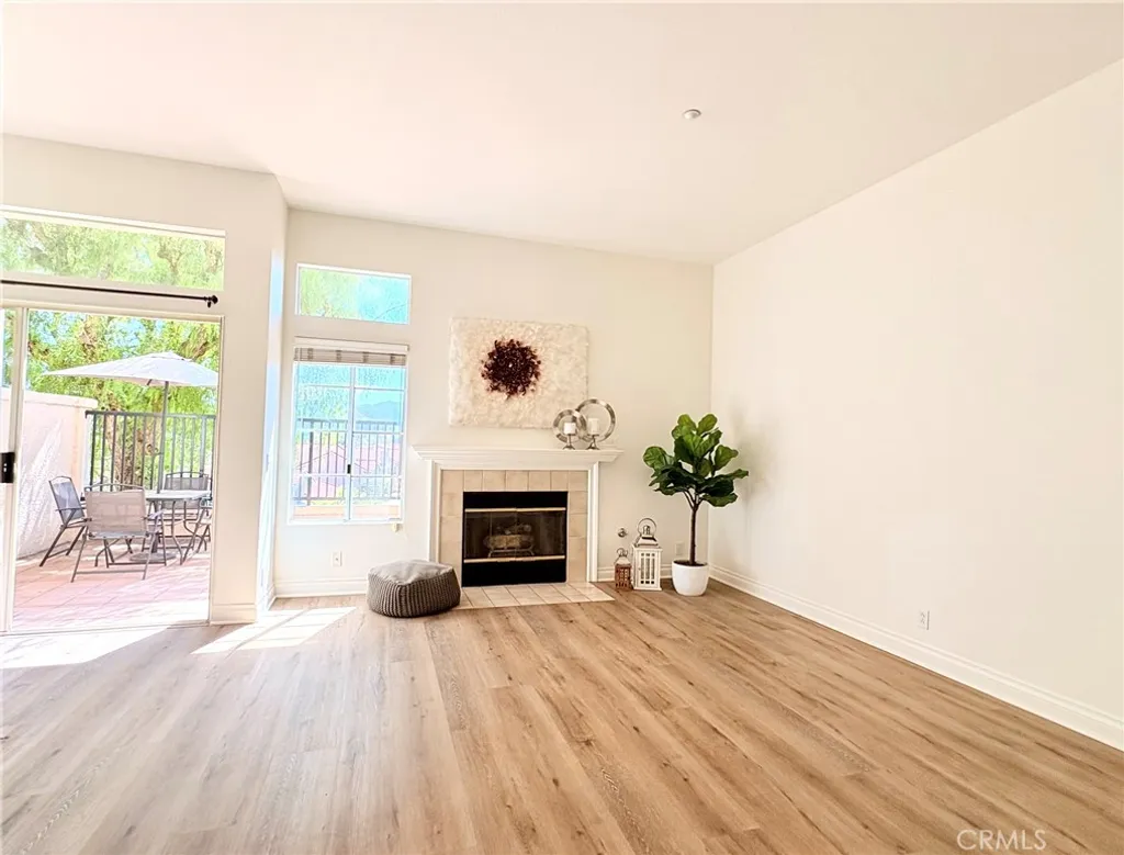 Additional image 9 of 620 Ivywood Ln Unit F, Simi Valley, CA 93065