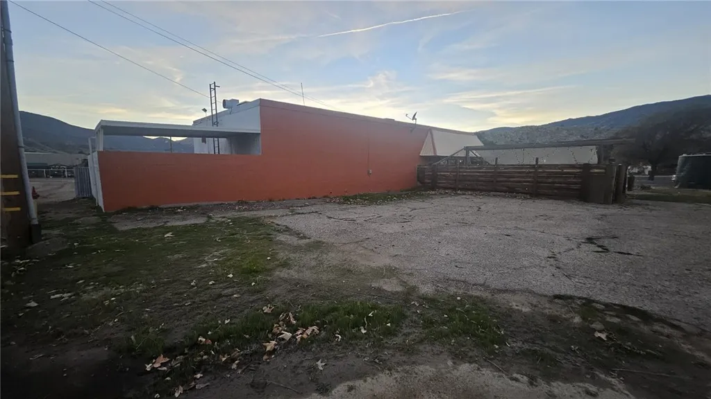 Additional image 8 of 6106 Lake Isabella Boulevard, Lake Isabella, CA 93240