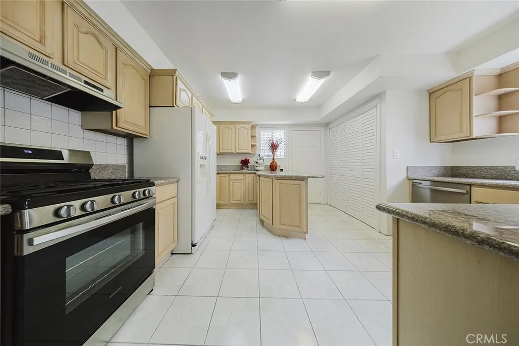 Additional image 13 of 6318 Eileen Avenue, Los Angeles, CA 90043