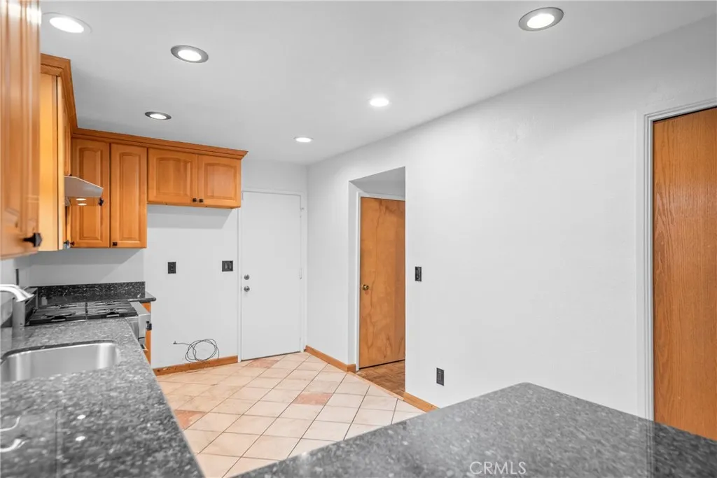 Additional image 58 of 801 Weeks St, East Palo Alto, CA 94303