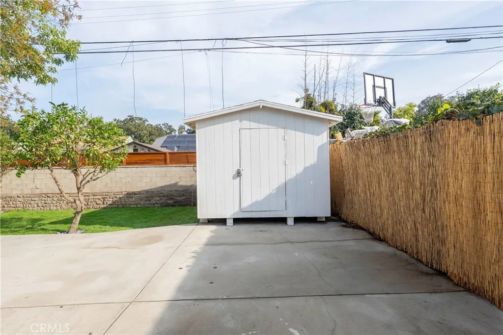 Additional image 46 of 5104 8th Avenue, Los Angeles, CA 90043