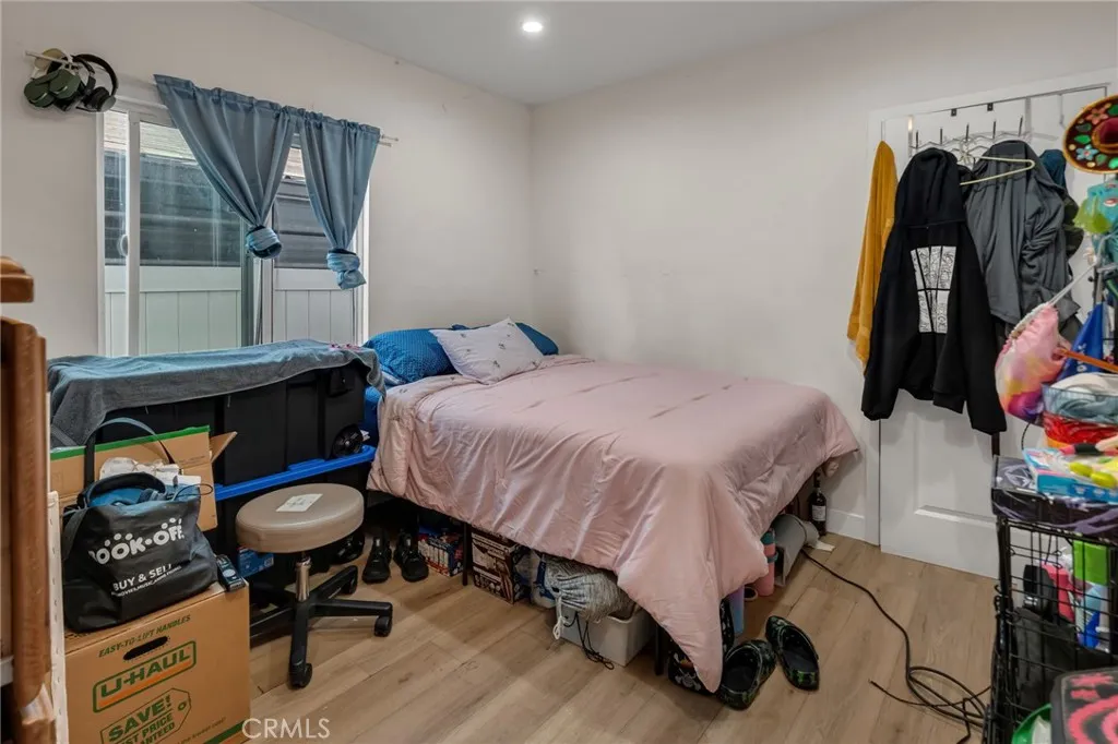 Additional image 26 of 827 E 97th St, Los Angeles, CA 90002