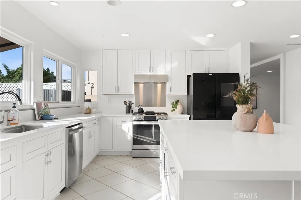 Additional image 72 of 2761 Bunting Cir, Costa Mesa, CA 92626