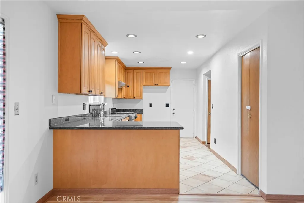 Additional image 16 of 801 Weeks St, East Palo Alto, CA 94303