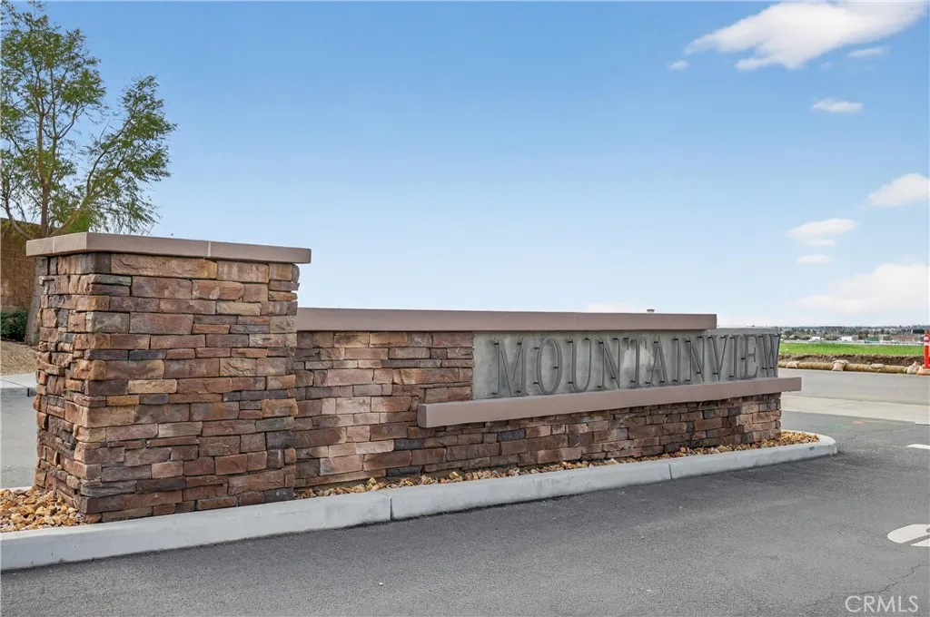 Property image for 15575 Parry Peak Dr, Fontana, CA 92336