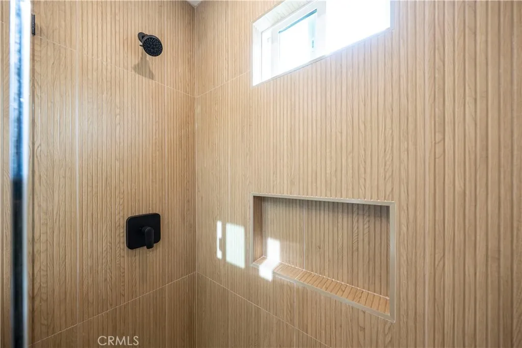 Additional image 75 of 5104 8th Avenue, Los Angeles, CA 90043