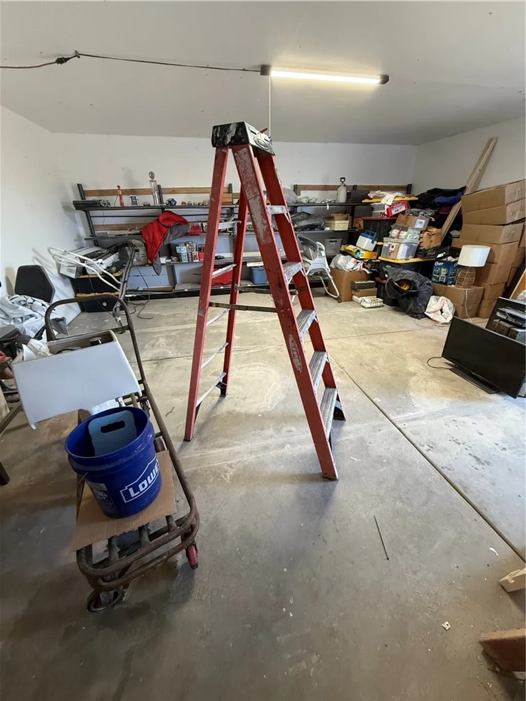 8825 Xavier Avenue, California City, CA 93505