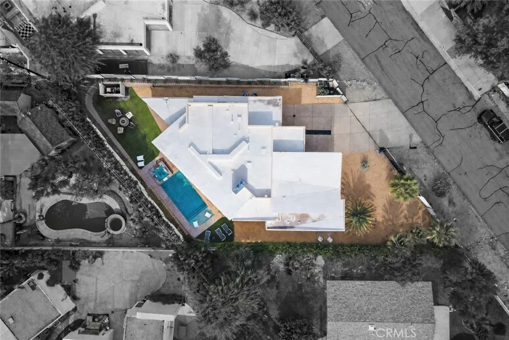 Additional image 113 of 2461 N Junipero Avenue, Palm Springs, CA 92262