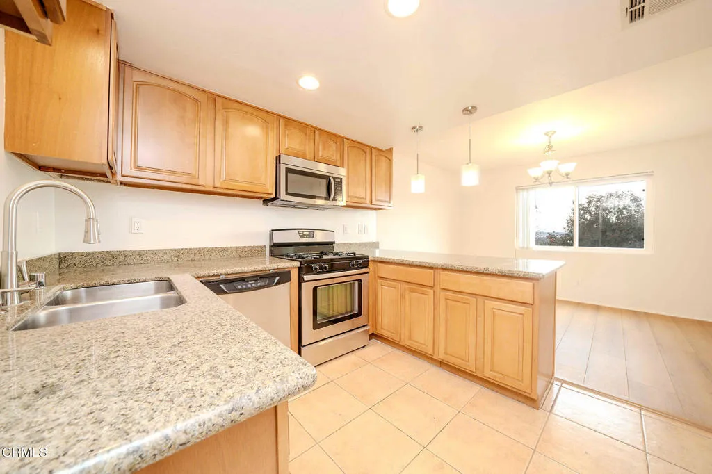 Additional image 38 of 15550 Crestview Lane Unit 50, Granada Hills, CA 91344