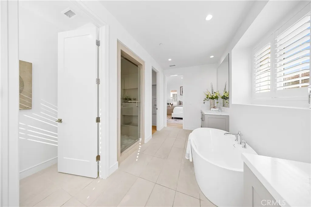 Additional image 30 of 106 Albero, Irvine, CA 92602