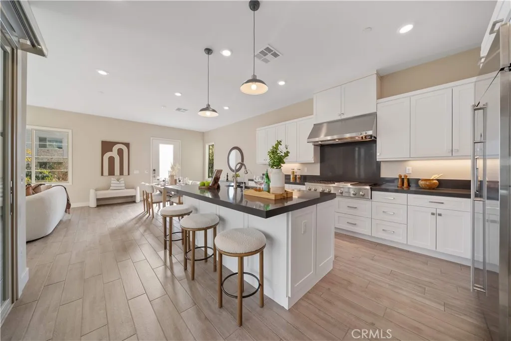 Additional image 94 of 157 Scale, Irvine, CA 92618