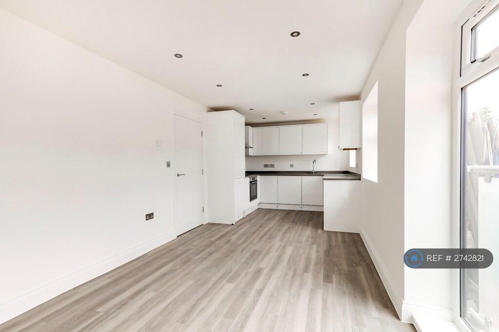 房产图片 6 - Hatfield Roe Green Close, AL10