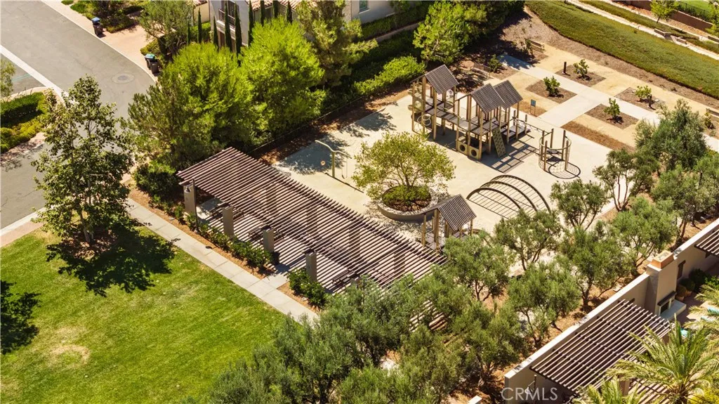 Additional image 99 of 106 Albero, Irvine, CA 92602