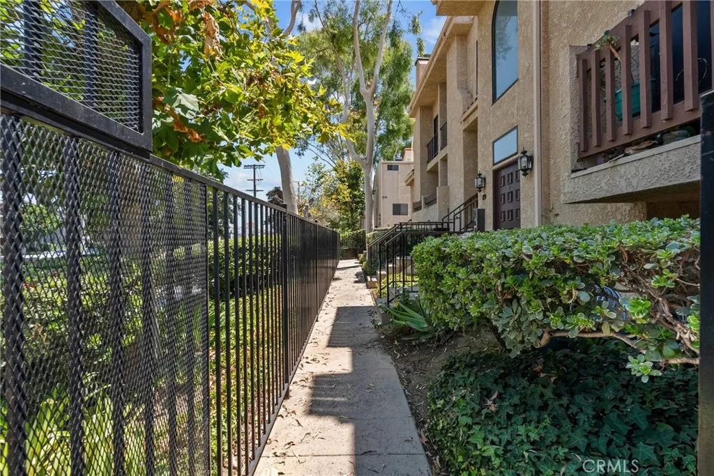 Additional image 49 of 18958 Sherman Way Unit 17, Reseda, CA 91335