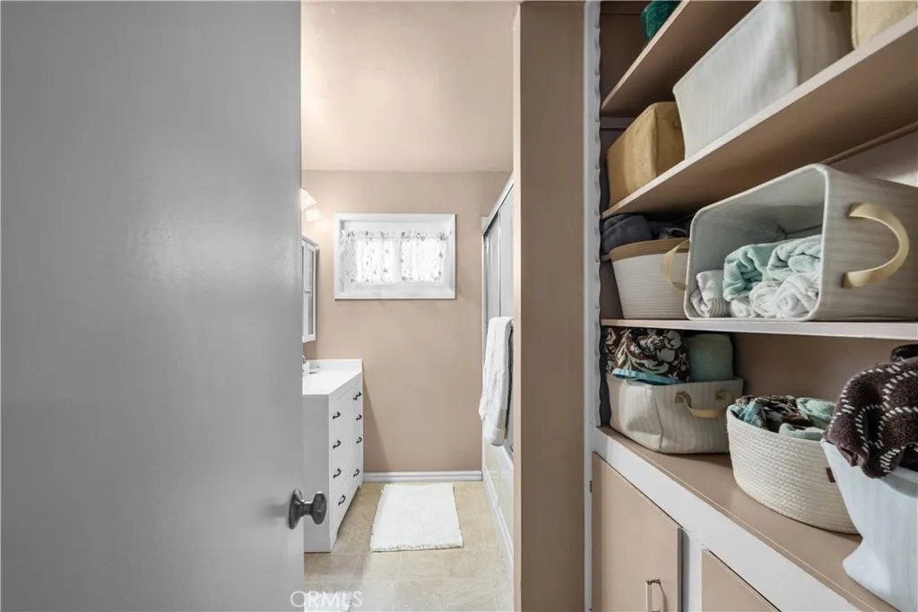 Additional image 22 of 19726 Steinway St, Canyon Country, CA 91351