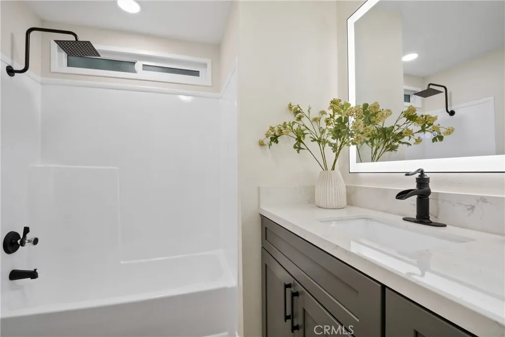 Additional image 19 of 716 N Grand Avenue Unit H3, Covina, CA 91724